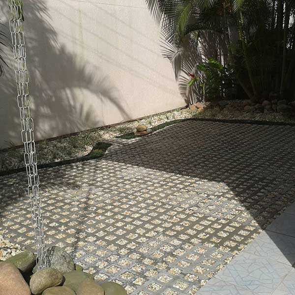 uso no jardim Valor acessível.