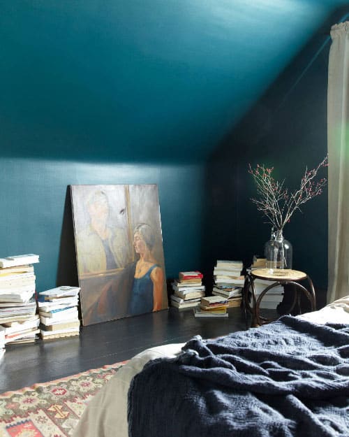 quarto azul petroleo 2 Quarto com parede azul petróleo