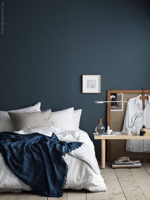 quarto azul petroleo Quarto com parede azul petróleo
