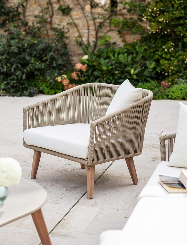Garden Seat com corda nautica 2 Feito de corda naval.