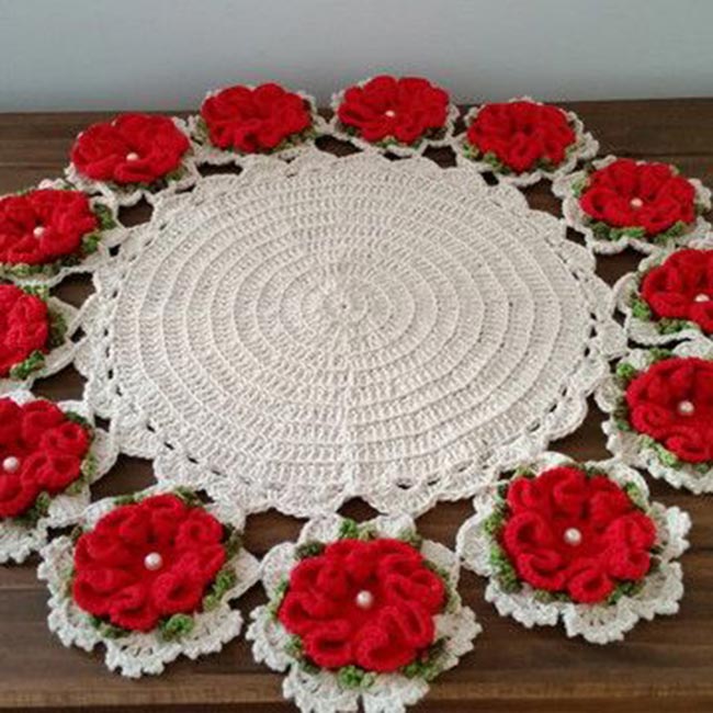 Modelo redondo 1 Modelo redondo com rosas.