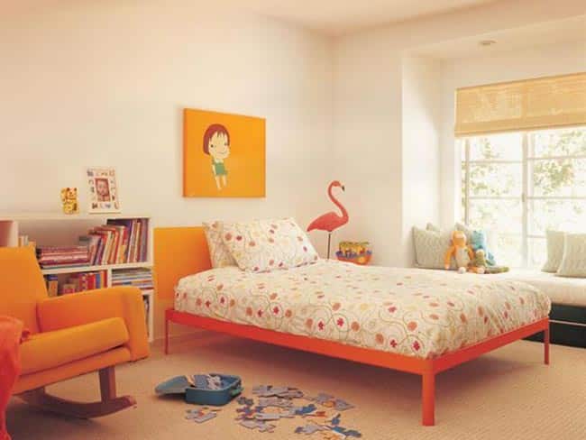 Quarto infantil decorado com tons pastéis da cor.