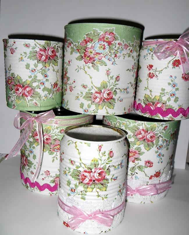Latas Decoradas de Tecido 3 Forrada com tecido estampado.