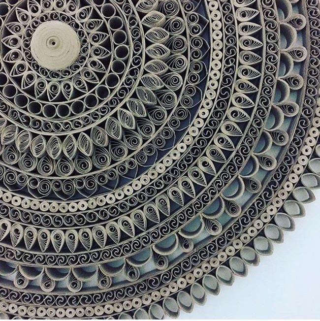 Mandalas com Quilling 1 Modelo cinza.