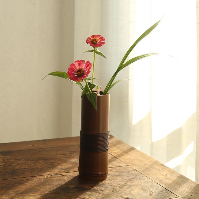 Vaso de Bambu com flores 1 Vaso de Bambu com flores 1