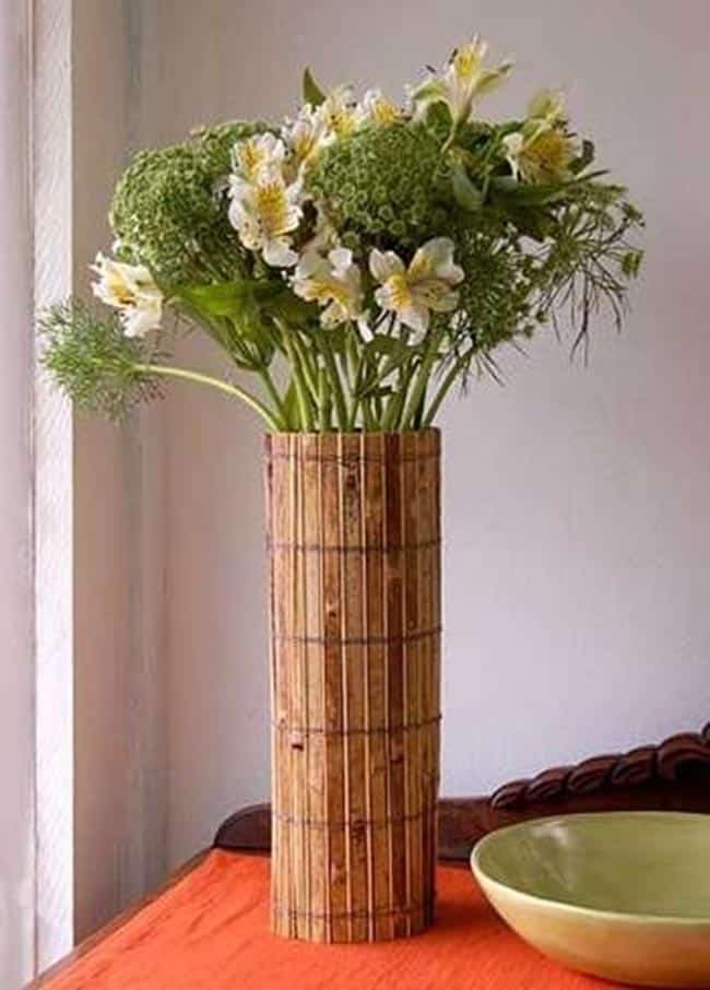Vaso de Bambu com flores Vaso de Bambu com flores